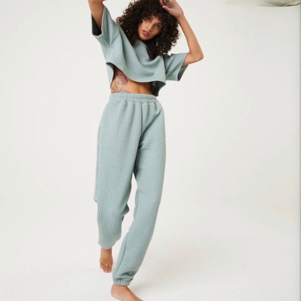 Matching 2 piece lounge set